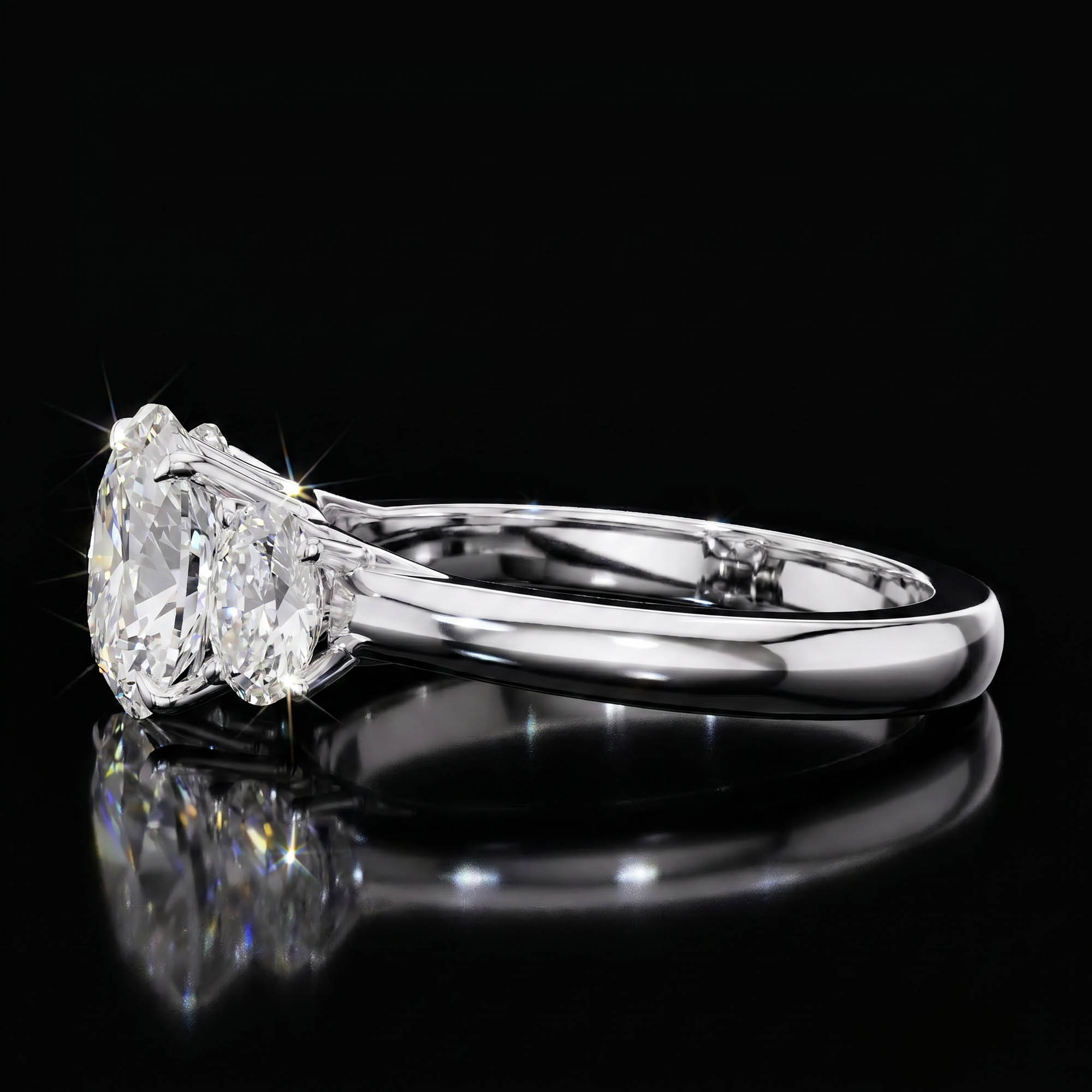 Oval Tektaşlar Aura 1,78 Karat Üç Taş Oval Kesim Sade Kollu CVD Pırlanta Lab Grown Tria Yüzük